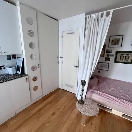 Apartment Cosy, Canal Saint-martin Paris